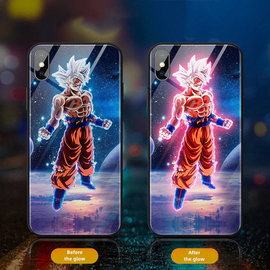 Krásné kreslené pouzdro na telefon Son Goku se 4 barevnými blesky
