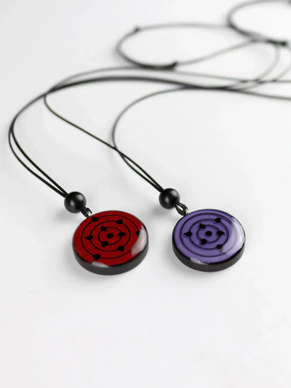 Ručně vyřezávaná sada přívěsků Sharingan Necklace z přírodního santalového dřeva