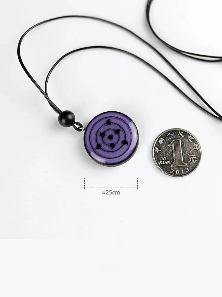 Ručně vyřezávaná sada přívěsků Sharingan Necklace z přírodního santalového dřeva