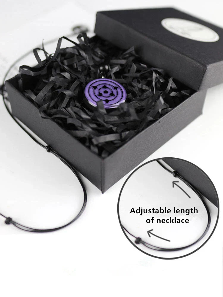 Ručně vyřezávaná sada přívěsků Sharingan Necklace z přírodního santalového dřeva