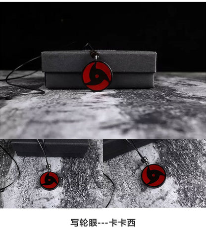 Ručně vyřezávaná sada přívěsků Sharingan Necklace z přírodního santalového dřeva