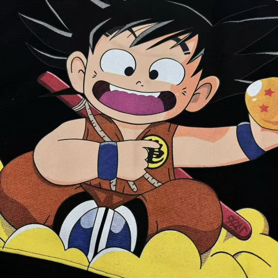 سترة Son Goku Vintage ذات القلنسوة ذات الرقبة الدائرية - إعادة النظر في نمط الرسوم المتحركة الكلاسيكي