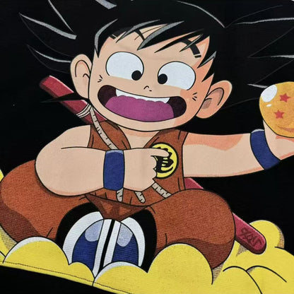 سترة Son Goku Vintage ذات القلنسوة ذات الرقبة الدائرية - إعادة النظر في نمط الرسوم المتحركة الكلاسيكي