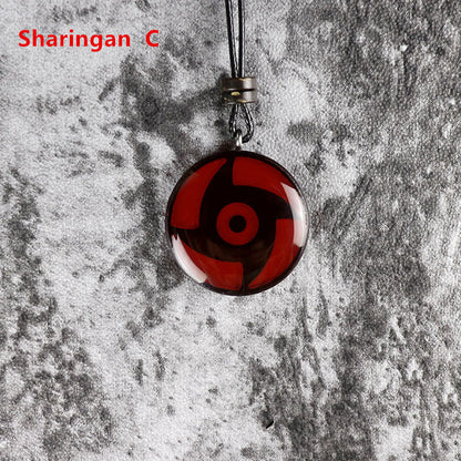 Ručně vyřezávaná sada přívěsků Sharingan Necklace z přírodního santalového dřeva