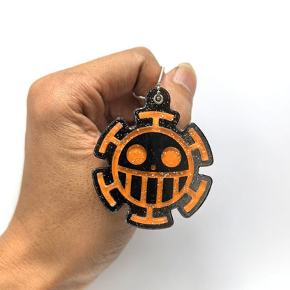 Beaux pendentifs en acrylique sur le thème Luffy/Zoro/Chopper/Law - créez votre propre collection d'anime