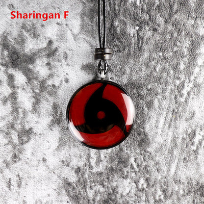 Ručně vyřezávaná sada přívěsků Sharingan Necklace z přírodního santalového dřeva